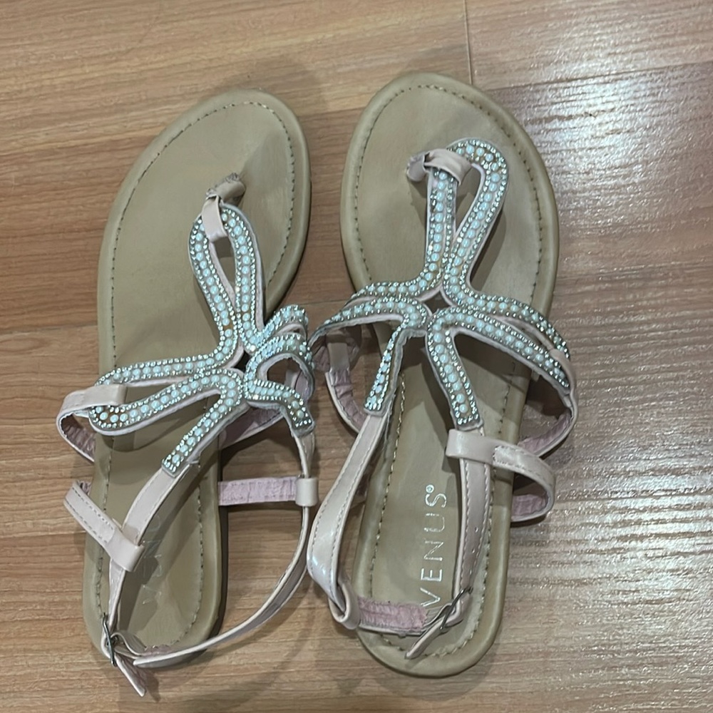Sandal size 9